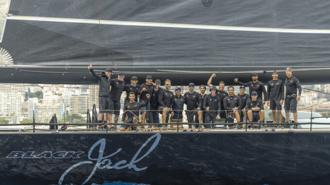 Il Maxi 100 dello Yacht Club de Monaco, Black Jack 100, domina la Palermo-Montecarlo. Per Remon Vos e Tristan Le Brun arriva il 4° successo consecutivo.