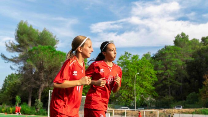 Dopo la promozione in Regionale, il Monaco United rafforza il progetto con due squadre femminili senior, il settore giovanile e l'atteso derby con l'AS Monaco Féminin.