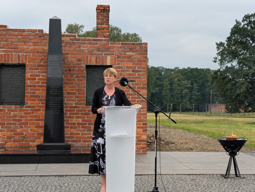 Il ministro Berro-Amadeï, in qualità di presidente del Comitato dei Ministri del Consiglio d'Europa, ha ribadito l'importanza della memoria e della lotta contro ogni forma di discriminazione.