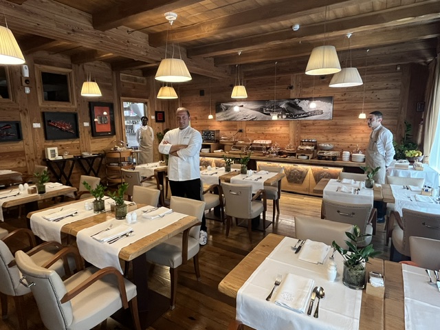 Lo Chef Massimo La Rosa al ristorante White di Limone Piemonte