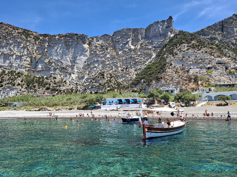 L'isola selvaggia di Palamarola