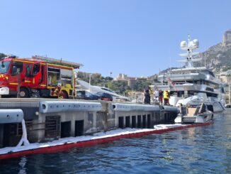 Incendio nel Porto di Hercule a Monaco: in fiamme un tender di 12 metri