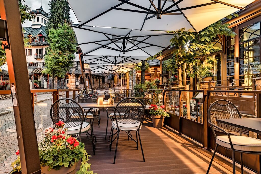 La bellissima terrazza del ristorante White