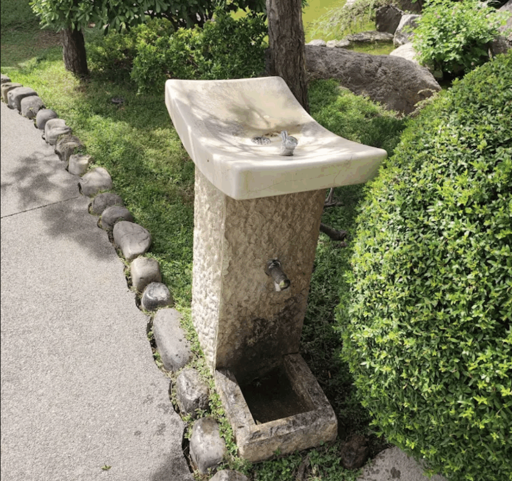 Le fontanelle di Monaco da oltre 140 anni dissetano residenti e visitatori. Oggi sono 78 e rappresentano anche un gesto concreto contro la plastica.