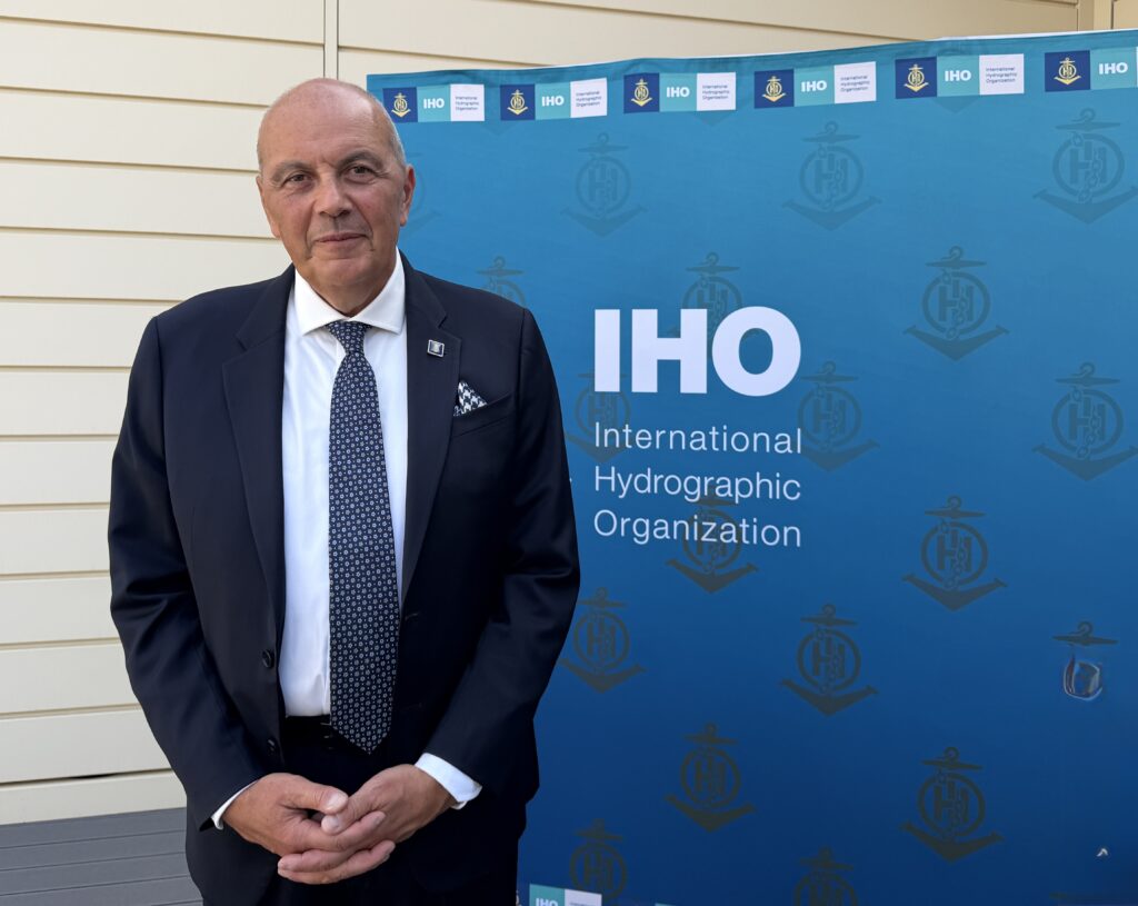 Il Contrammiraglio Luigi Sinapi, nuovo Segretario Generale dell'Organizzazione Idrografica Internazionale (OHI)