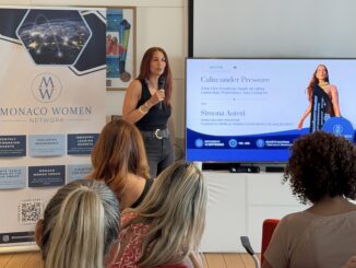 Simona Auteri, quattro volte primatista mondiale CMAS di apnea e sei titoli italiani, è stata l'invitata di Valentina Colman al Monaco Women Network. MonteCarloin l'ha incontrata.