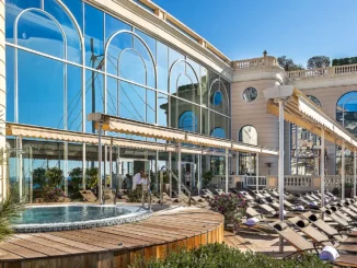 Dopo aver presentato un bilancio record, il presidente delegato della Monte-Carlo Société des Bains de Mer ha illustrato i grandi progetti destinati a ridisegnare il Gruppo nei prossimi anni, dalle Thermes Marins al Monte-Carlo Bay fino a Courchevel.