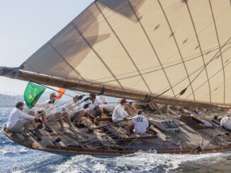 Pierre Casiraghi riunisce a bordo Jimmy Spithill, Boris Herrmann, Rosalin Kuiper e campioni di discipline diverse per la grande regata delle vele classiche.