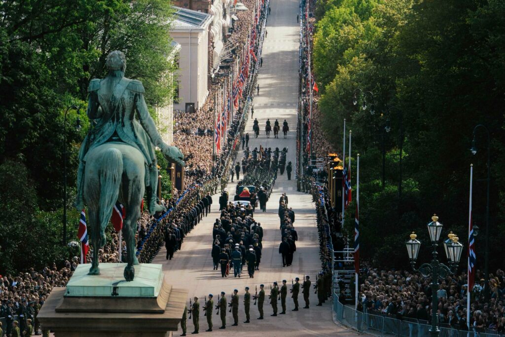 Il corteo funebre per Re Harald V dove erano presenti i Principi di Monaco