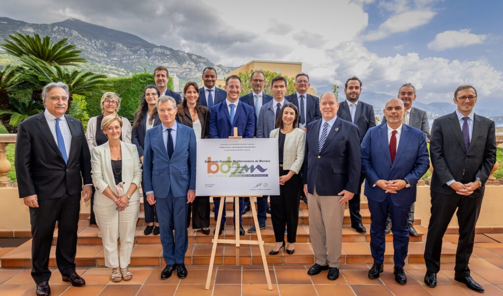 La nuova ala di Palazzo conserverà le facciate storiche ma sarà dotata di tecnologie innovative per il risparmio energetico. Per la prima volta a Monaco-Ville sarà utilizzata l'energia dell'acqua di mare.