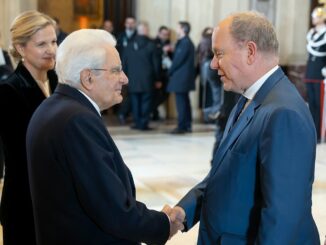 Il Presidente della Repubblica italiana Mattarella, arriva questo venerdì in tarda mattina nel Principato. Ad accoglierlo LL.AA.SS. i Principi Alberto II e la Principessa Charlene