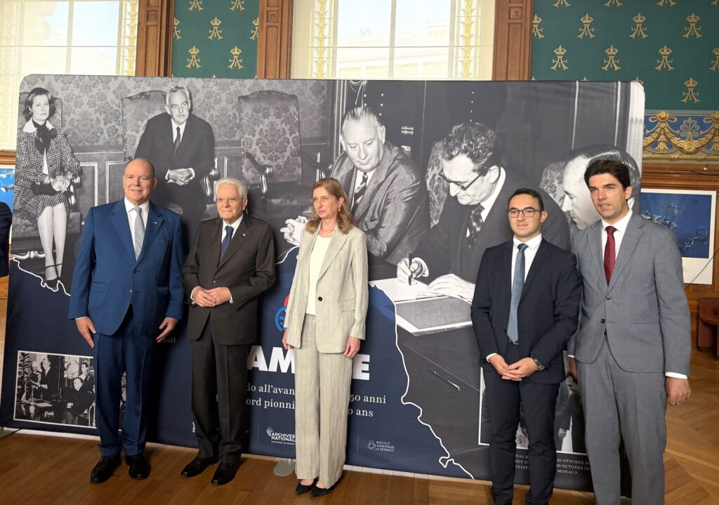 Sergio Mattarella, Alberto II visita alla mostra di RAMOGE